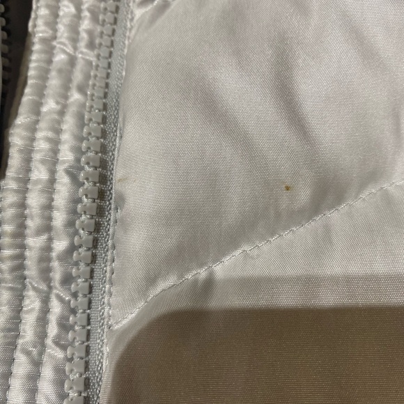 North Face Women’s Vest - Picture 4 of 5